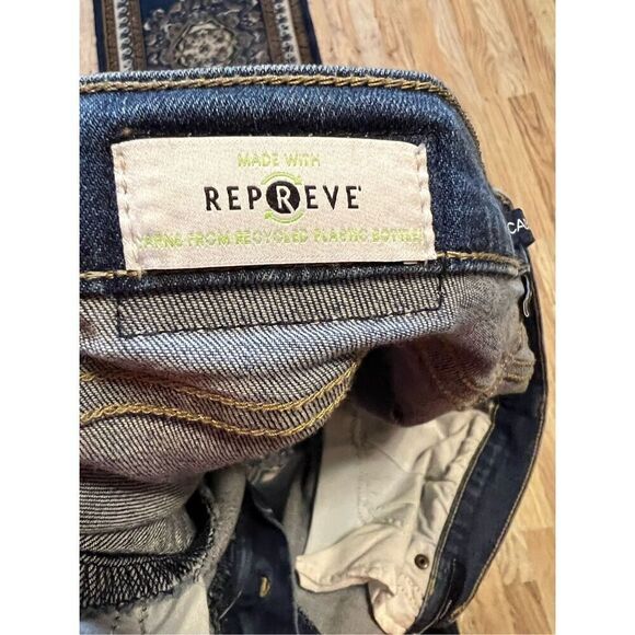 Calvin Klein Recycled Distressed Denim Cut Offs Shorts Size 12 - Picture 6 of 8